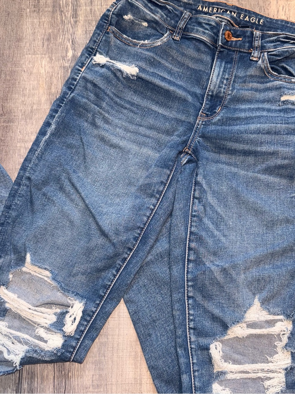 American Eagle Distressed Jeans